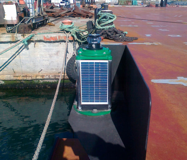 3NM LED Barge Light – Solar